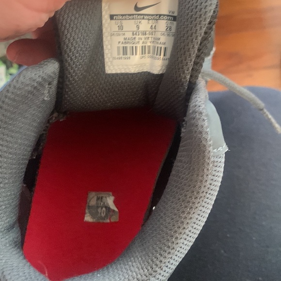 Nike Overplay VIII - Picture 3 of 5